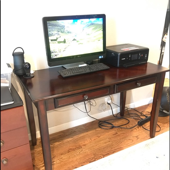 Desk and chair - Picture 2 of 4